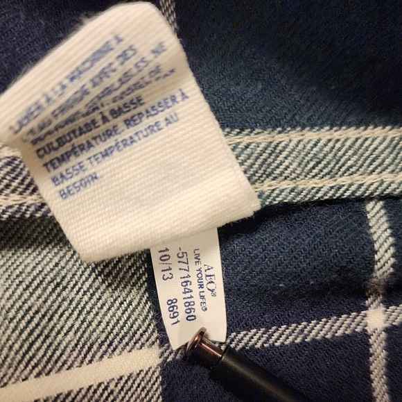 American eagle men’s plaid flannel button up shirt size small - Picture 8 of 9